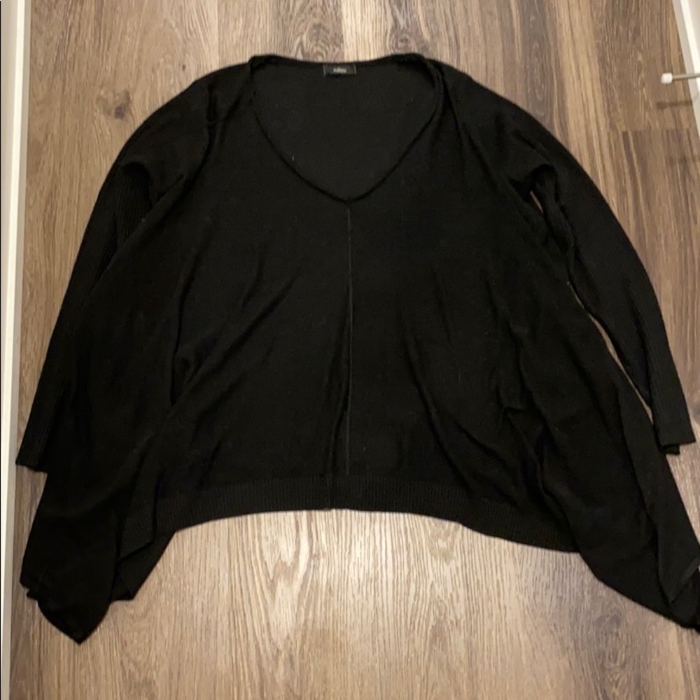 Milau oversized black sweater